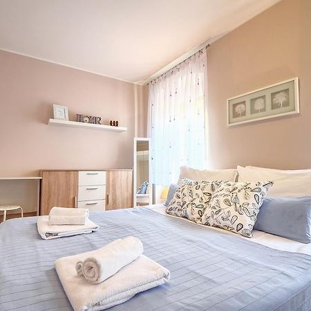 E&E Apartment Arena With Free Private Parking Πούλα Εξωτερικό φωτογραφία
